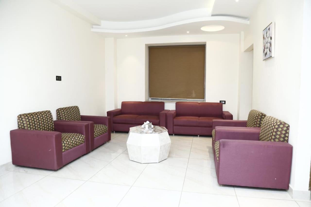 Hotel Pacific Roorkee Exteriör bild